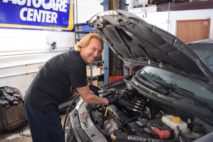 50% Off One Oil Change PLUS free tire rotation ($44 Deal for $22) 