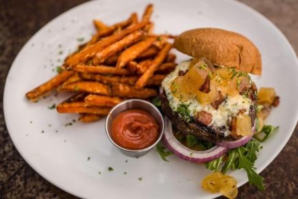 50% Off Ella's Americana Folk Art Cafe ($20 Deal for $10)